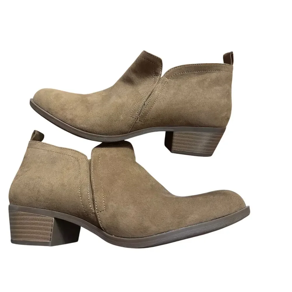 Torrid Women's Tan Beige V-Cut Ankle Bootie Side Zip Size 11 WW Wide Width
